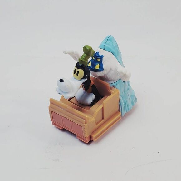 Walt Disney World Expedition Everest Goofy McDonalds Happy meal Toy Toy - Picture 3 of 5